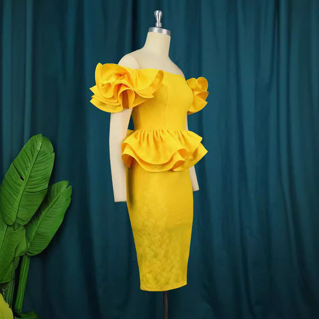 Robe de cocktail ajustée avec des manches bouffantes froncées Mirla