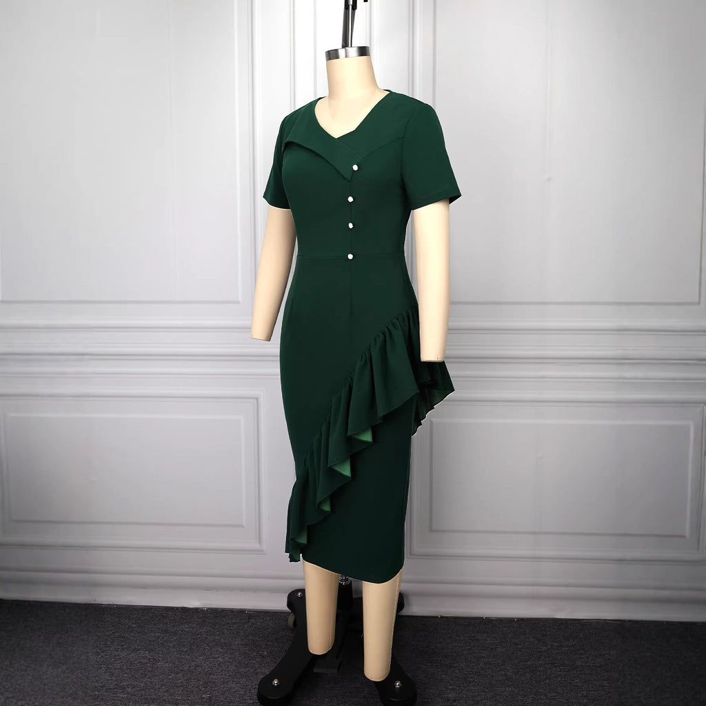 Robe ajustée à traîne avec ourlet asymétrique et design à boutons Mirla