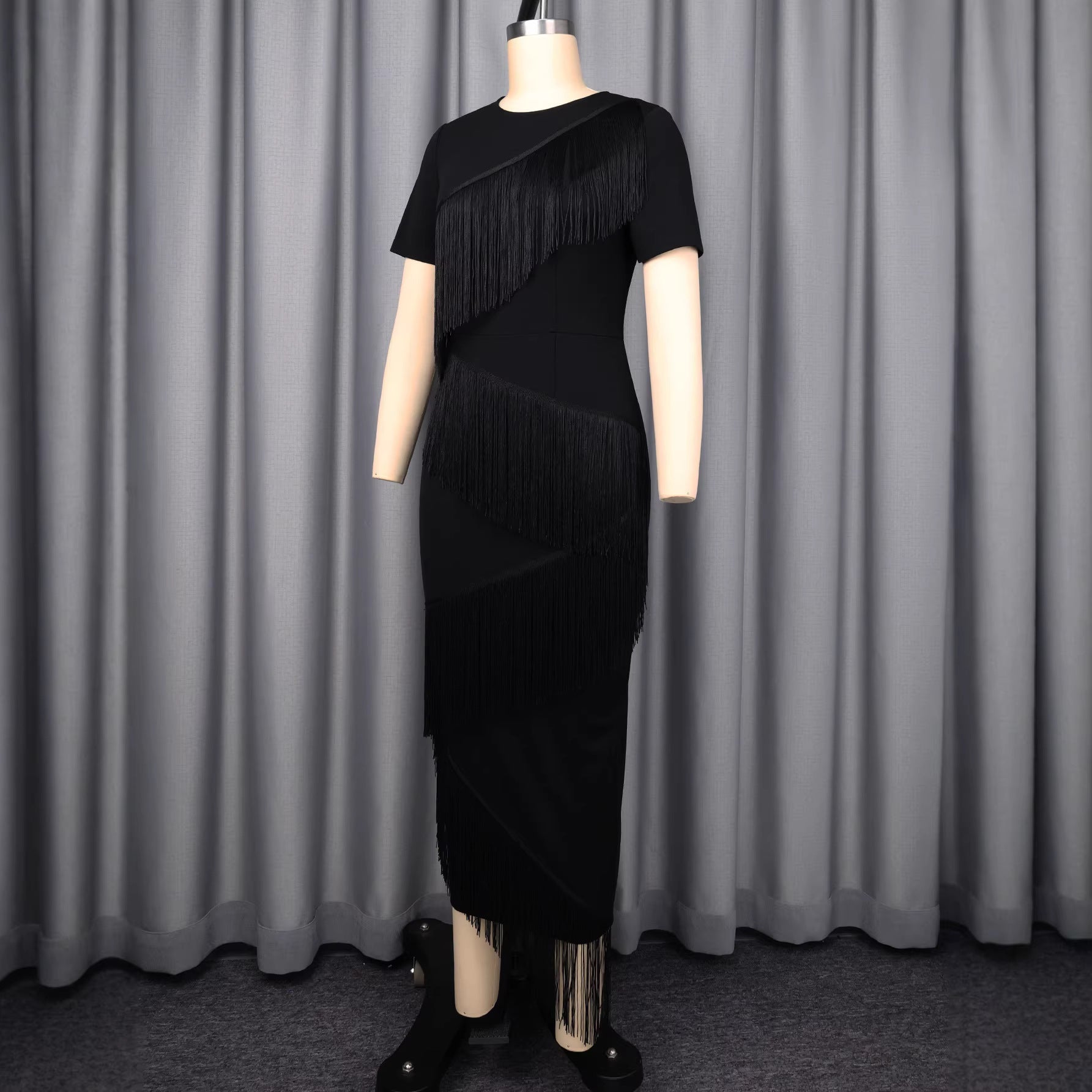 Robe femme avec détails en franges Mirla