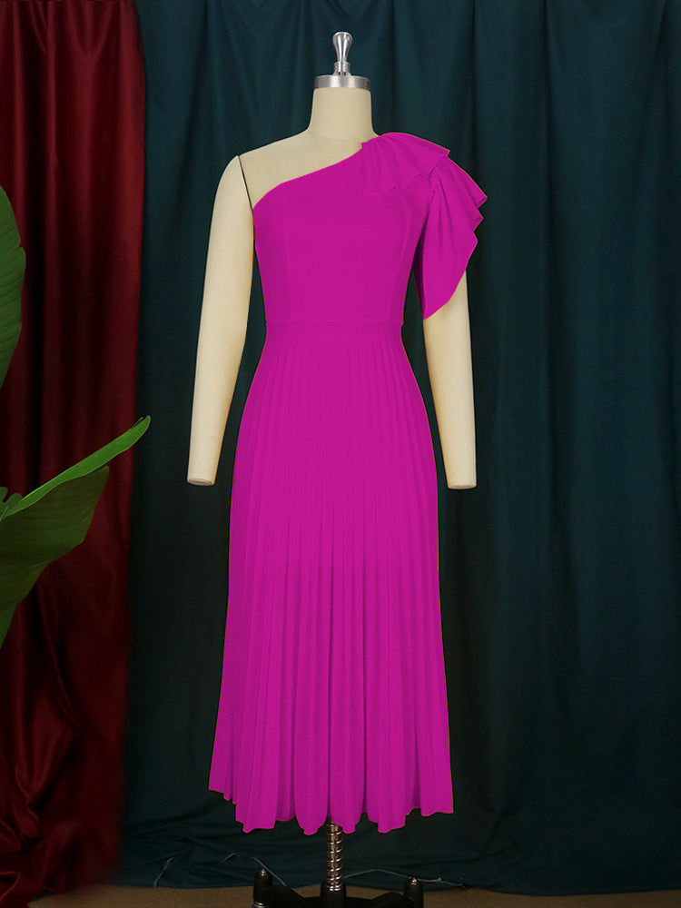 Robe maxi plissée pour femmes avec bretelle asymétrique et détail volant Mirla