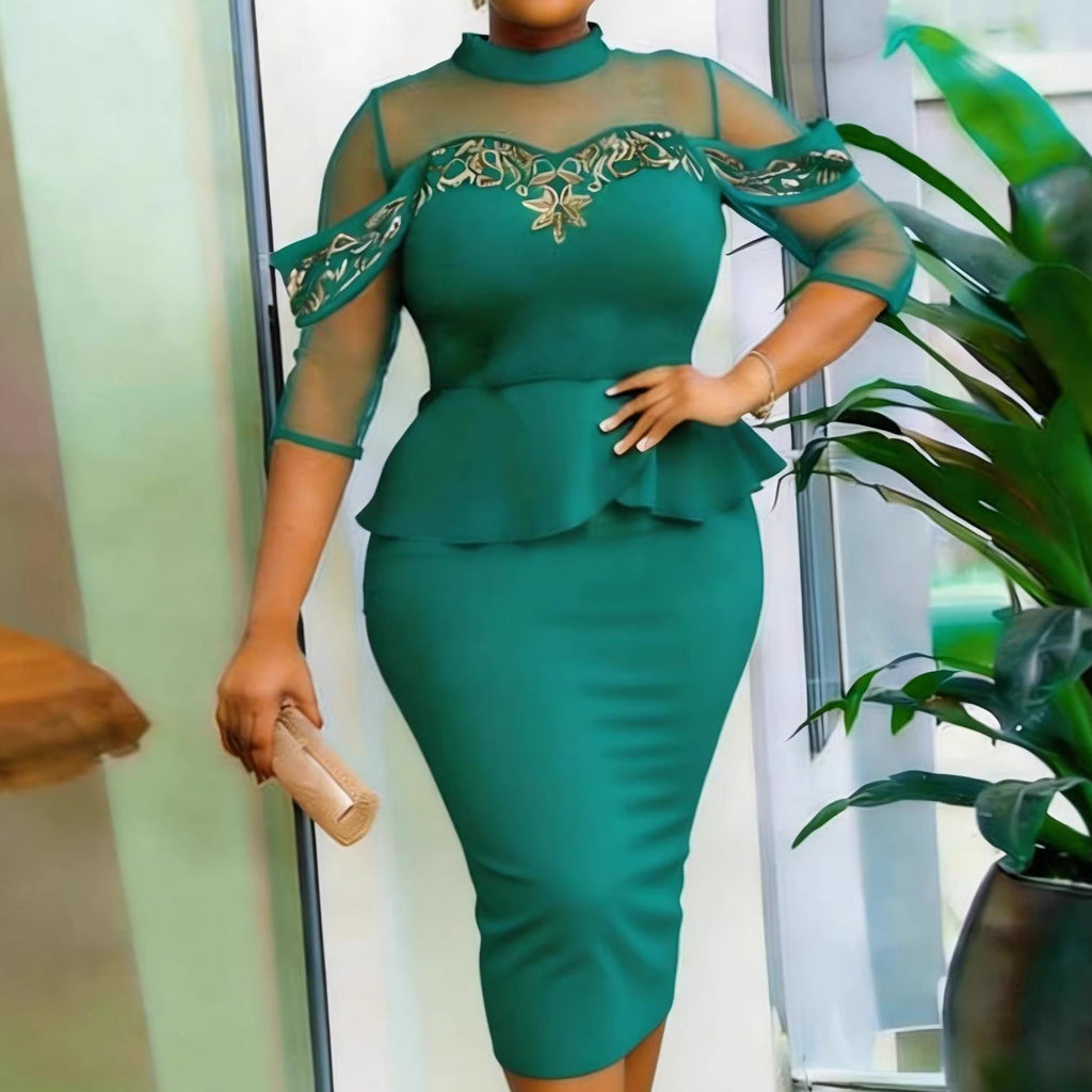 Robe ajustée pour femmes avec manches transparentes et drapé en tulle raffiné Mirla