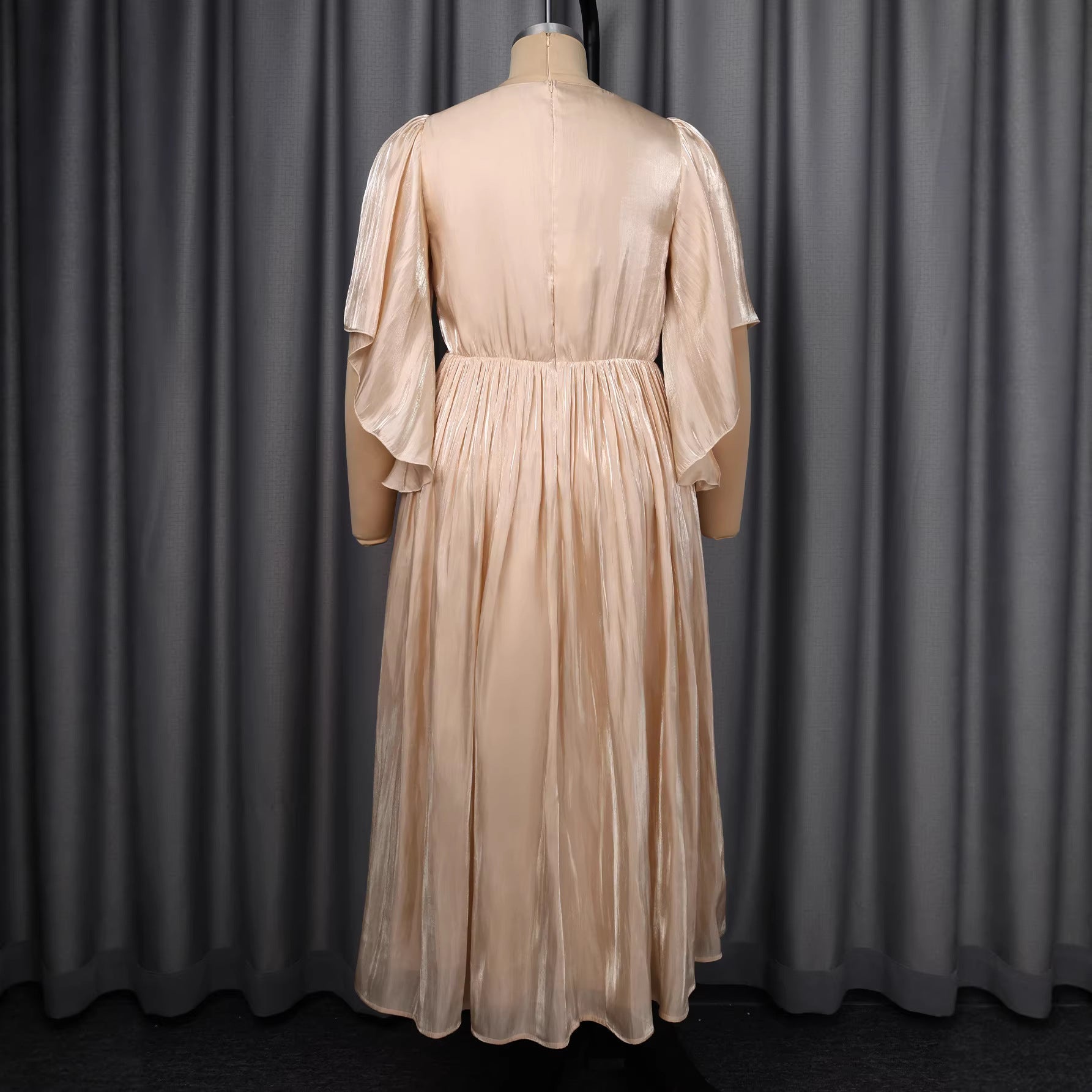 Robe Maxi Flottante pour Femmes avec Élégantes Manches Volantes et Ceinture Mirla