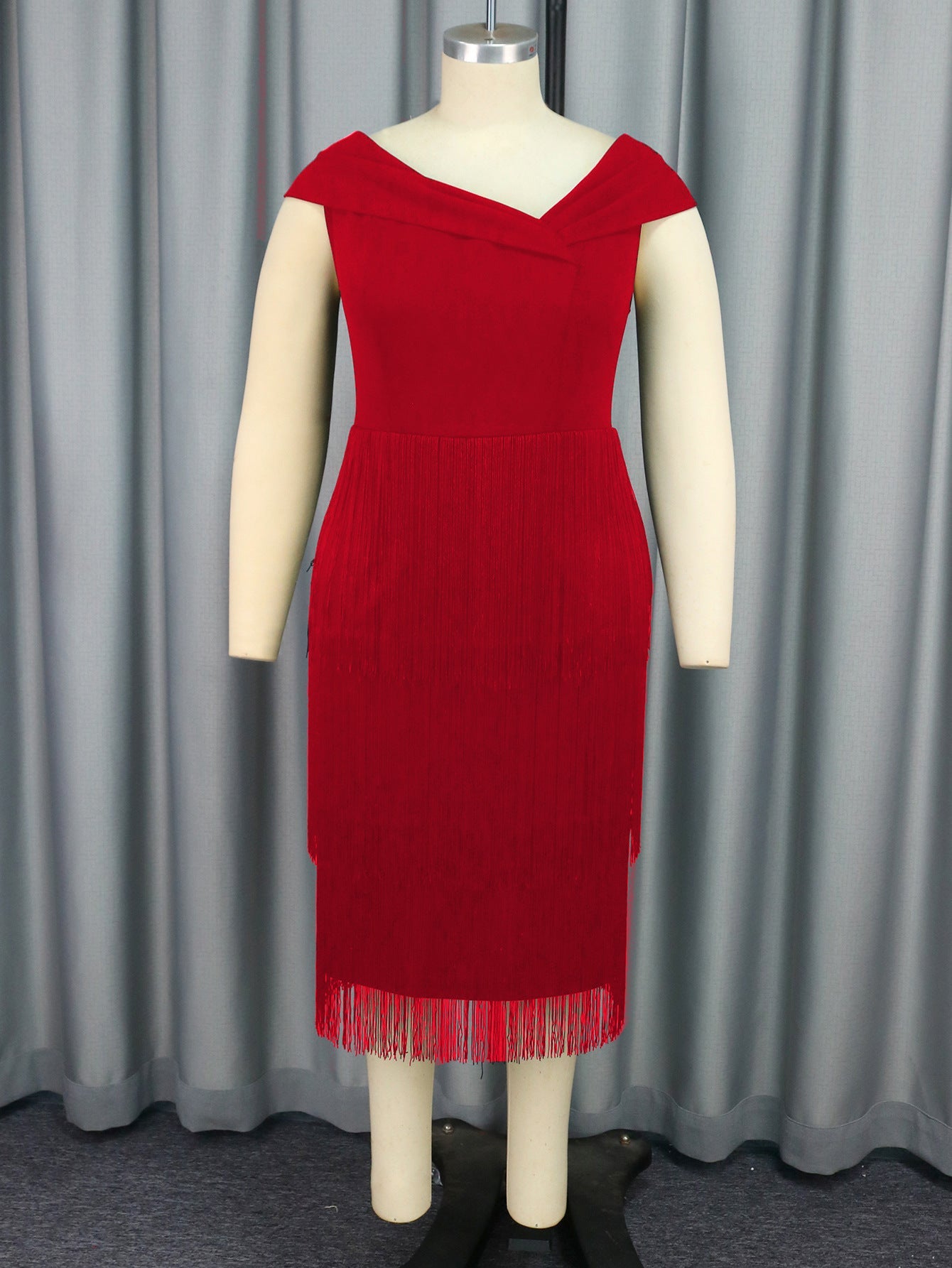 Robe à Franges Glamour pour Femmes avec Élégant Décolleté en V Mirla