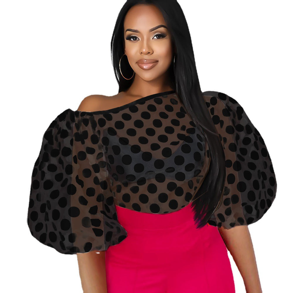 Blouse Femme Ludique avec design transparent de pois et manches bouffantes Mirla