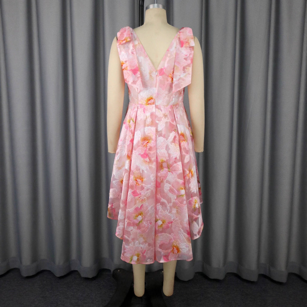 Robe cocktail féminine Lekfull avec ourlet asymétrique et détails en volants Mirla