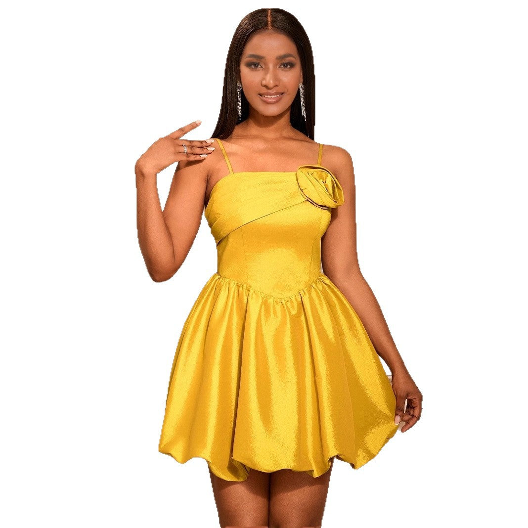 Robe mini femme Lekfull avec haut asymétrique et détail fleuri Mirla