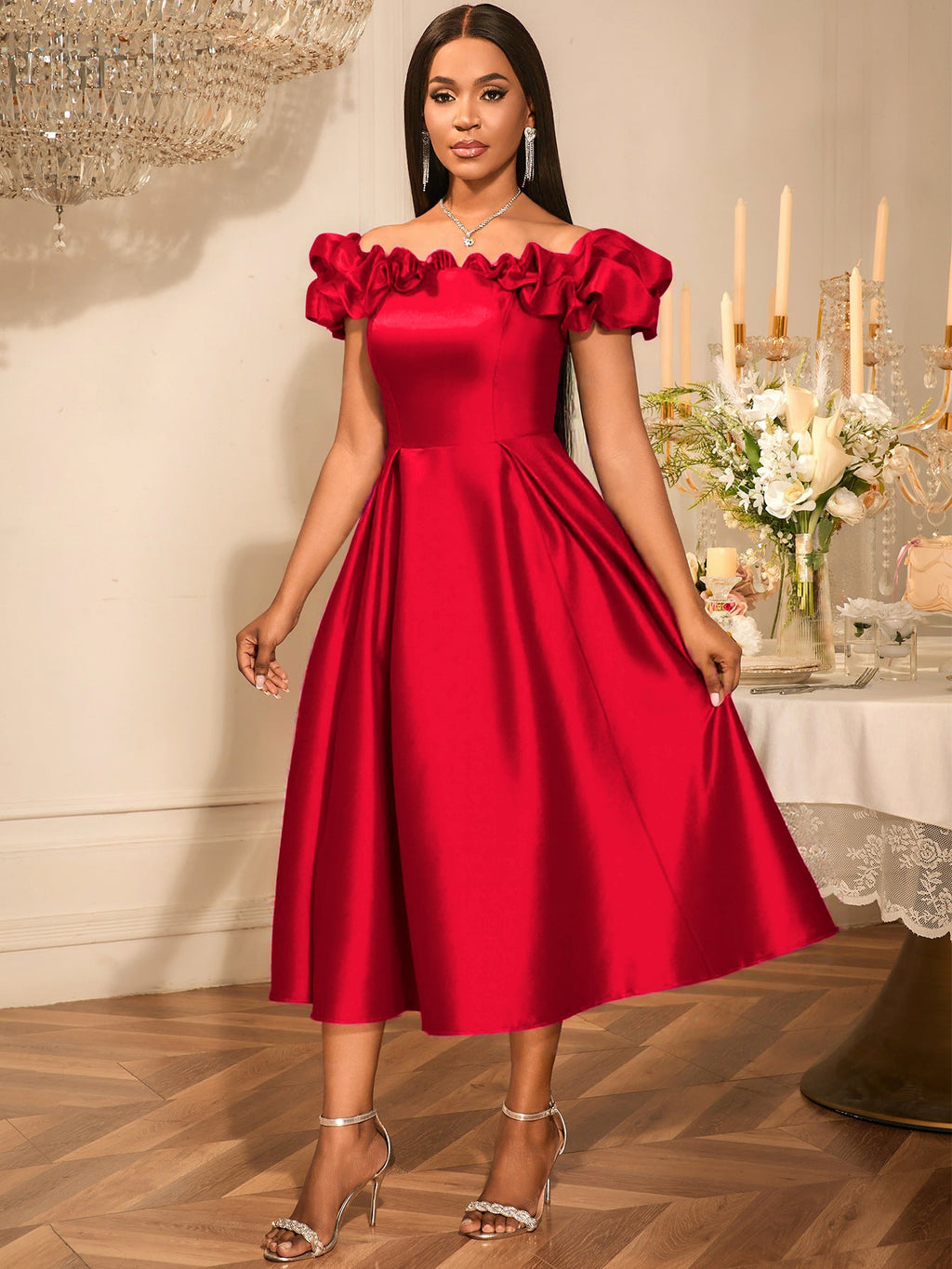 Robe Midi de Soirée Femme avec design sans bretelles et volants volumineux Mirla