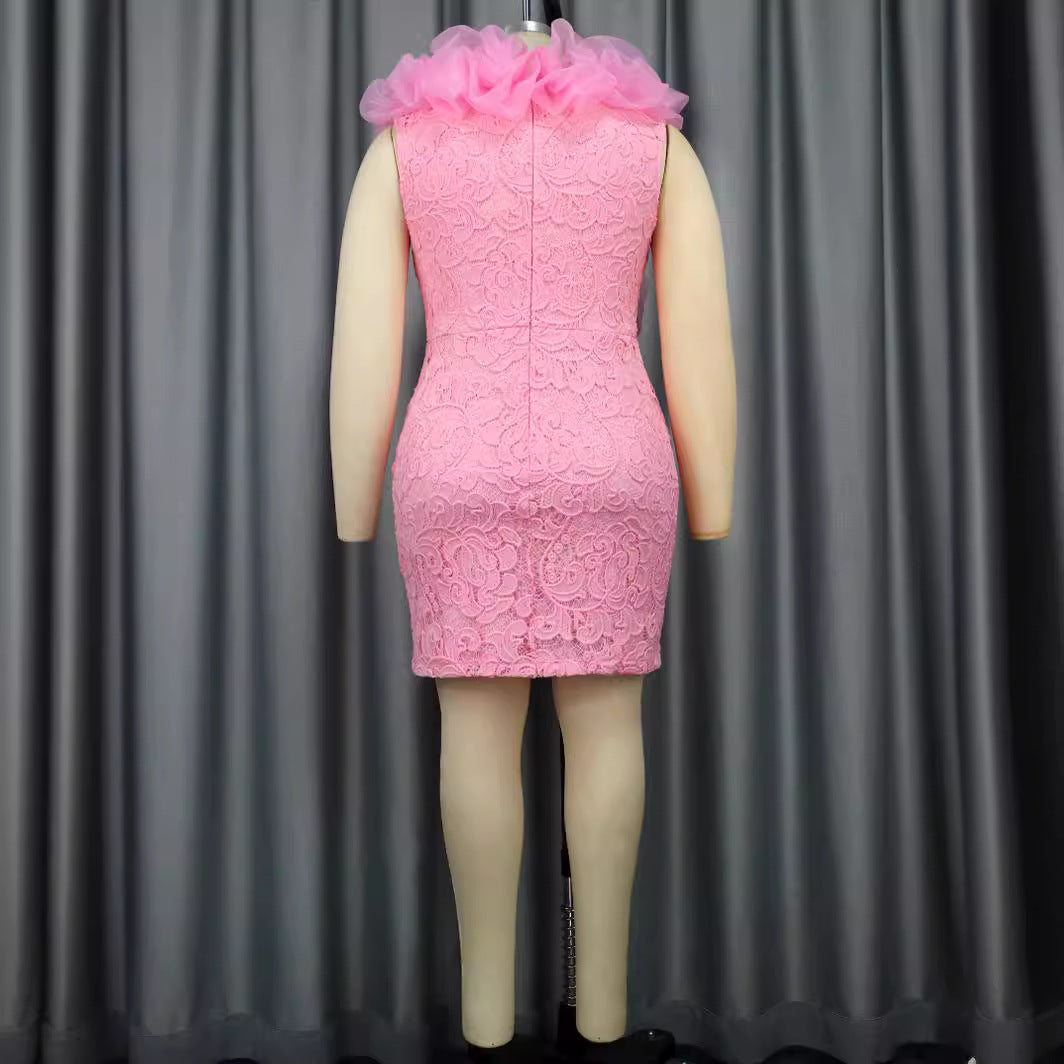 Robe Minimaliste Femme avec Broderie en Dentelle Luxueuse et Volants Mirla
