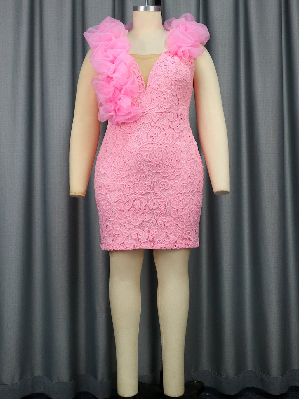 Robe Minimaliste Femme avec Broderie en Dentelle Luxueuse et Volants Mirla