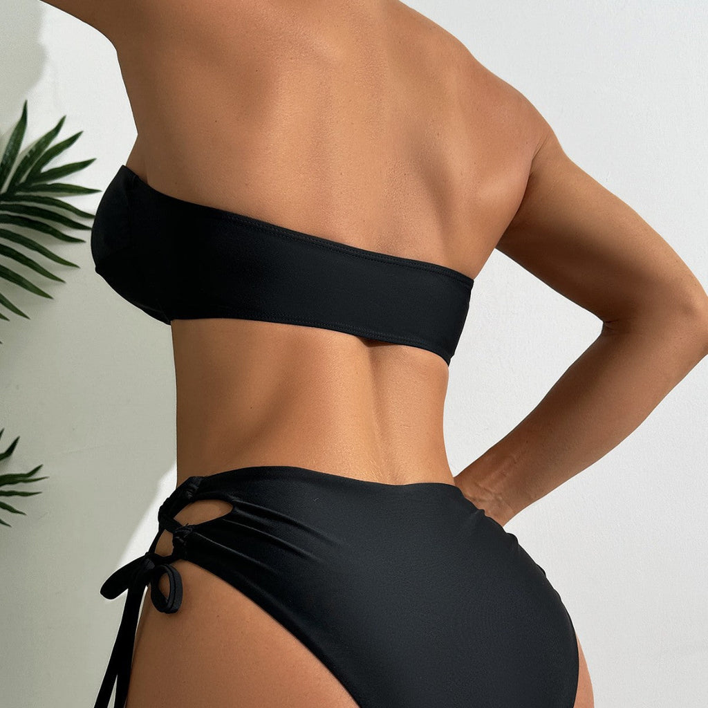 Bikini bandeau pour femmes avec des détails de nouage élégants Mirla