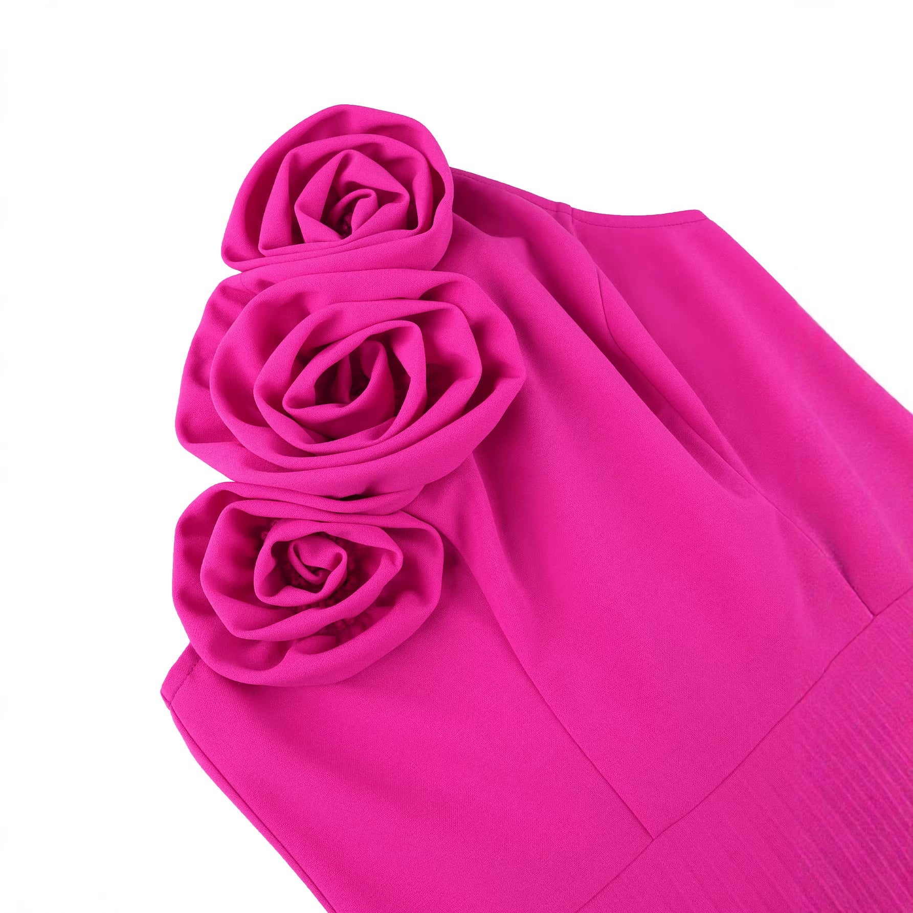 Robe maxi femme avec découpe asymétrique et appliqués de roses décoratifs Mirla