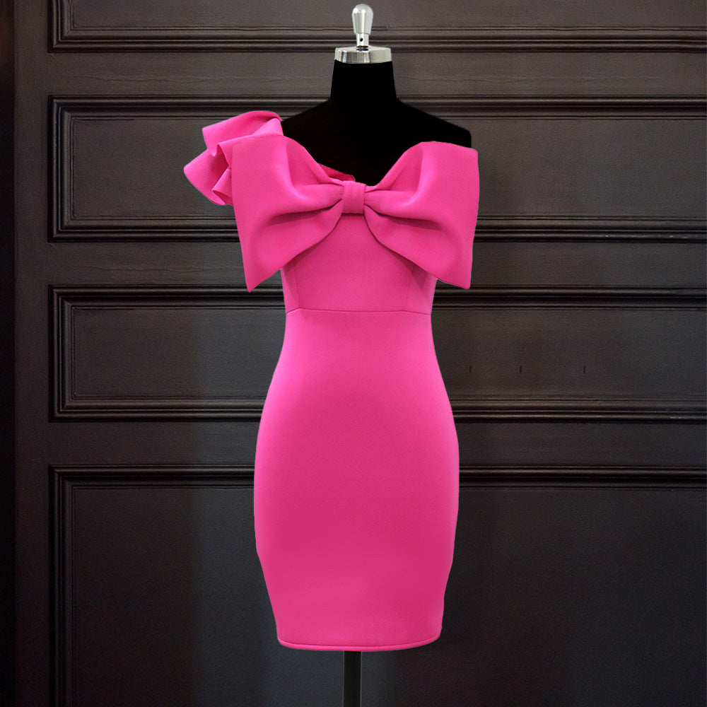 Robe femme près du corps avec accent nœud volumineux Mirla