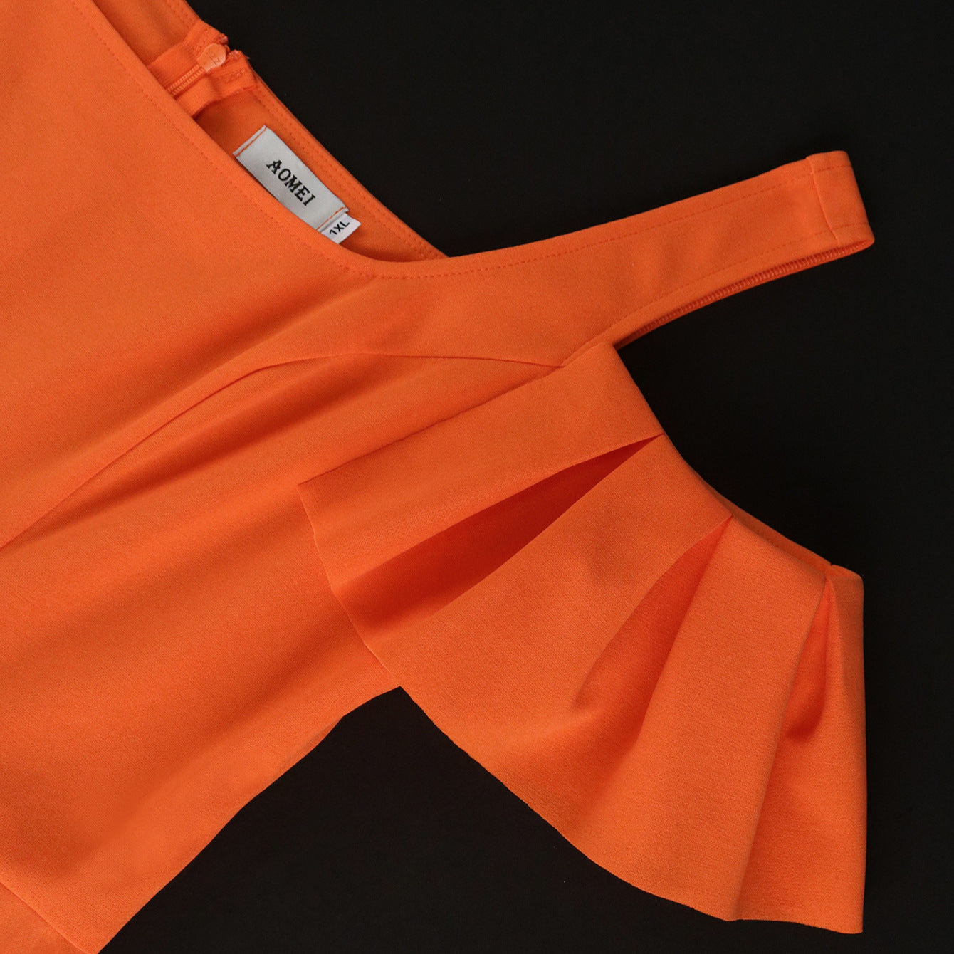 Robe plissée pour femmes avec volants sans épaules Mirla