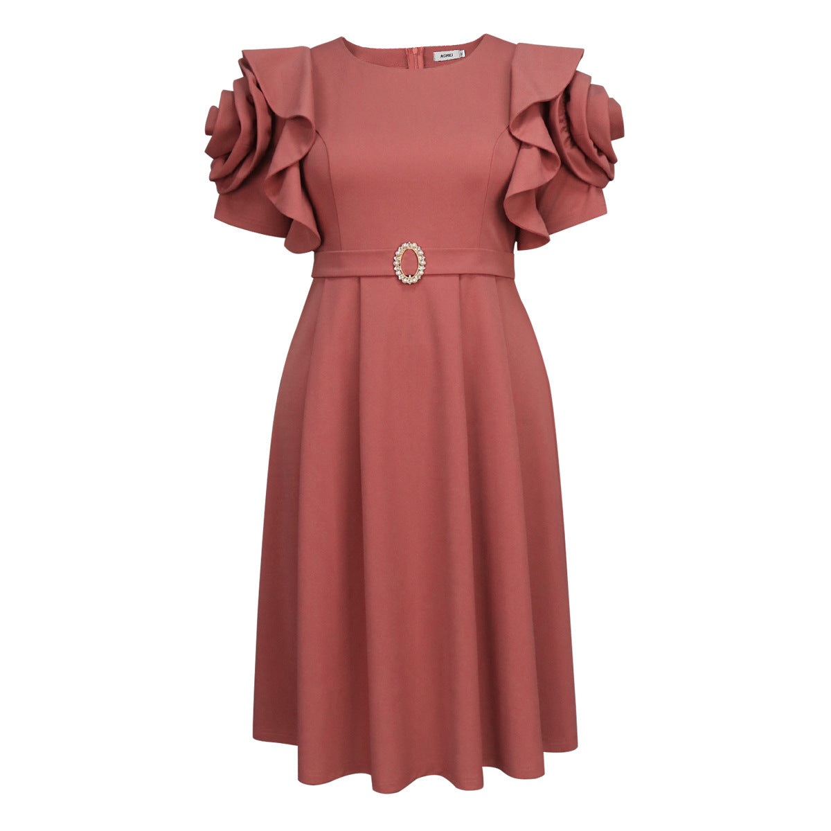 Robe de femme avec volants volumineux et élégante ceinture Mirla