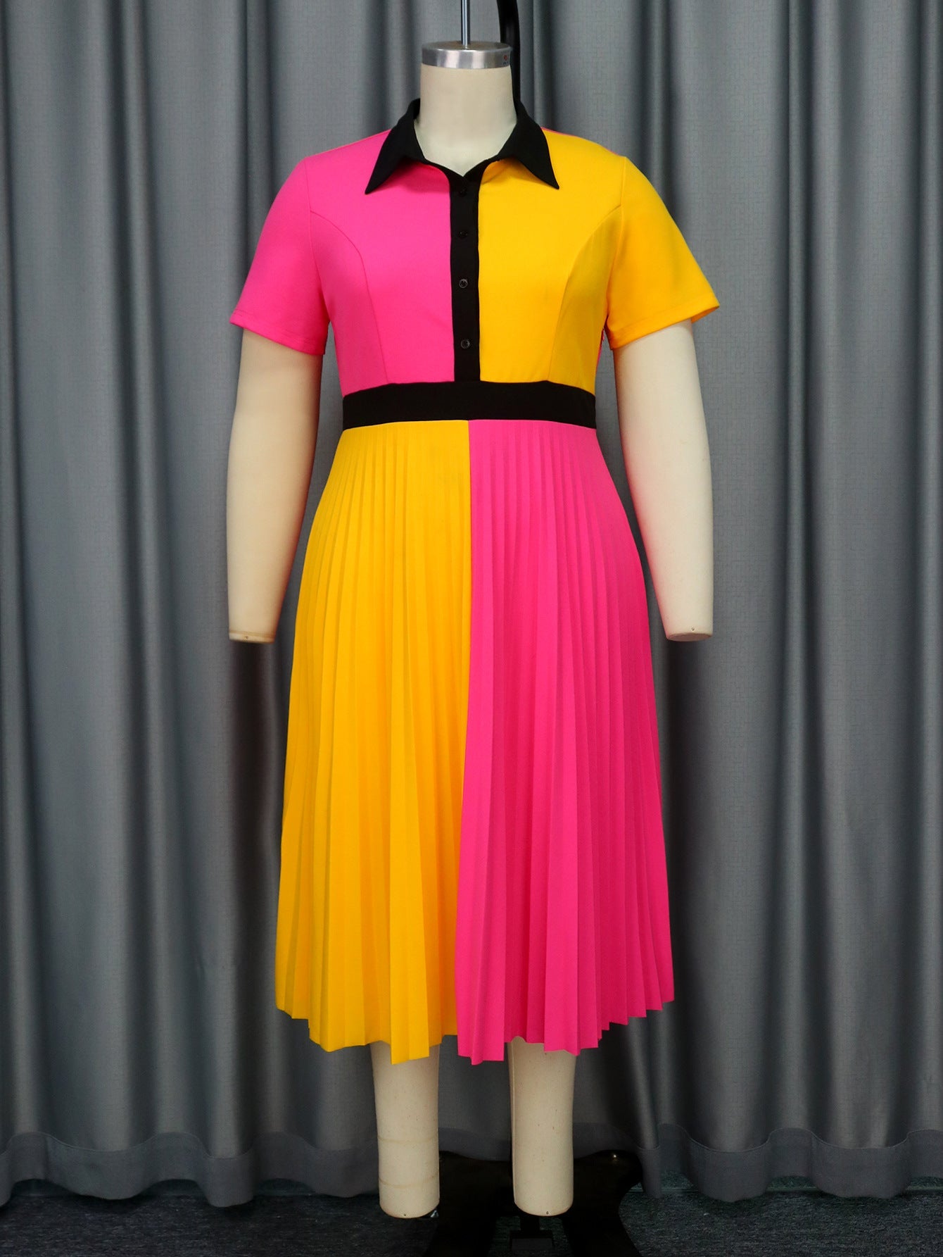 Robe plissée à col à revers et blocs de couleur contrastés Mirla
