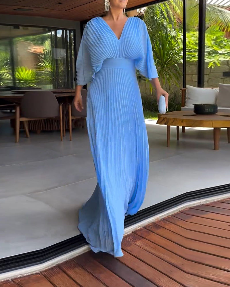 Robe plissée cintrée à la taille