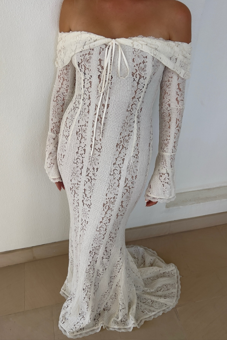 Robe Maxi de Mariage Élégante à Bretelles Dénudées en Dentelle