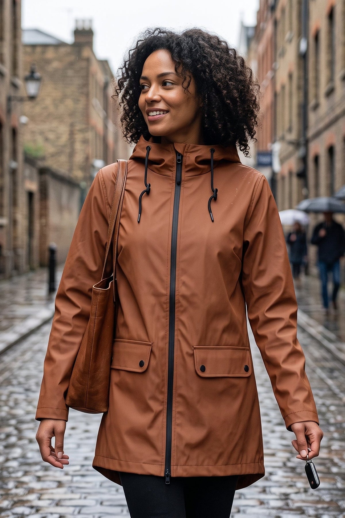 Manteau utilitaire à capuche et fermeture éclair longue