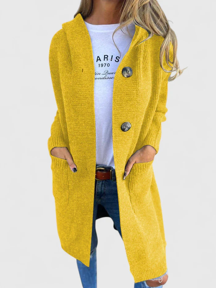 Klaudia | Veste longue en tricot classique et élégante à boutons