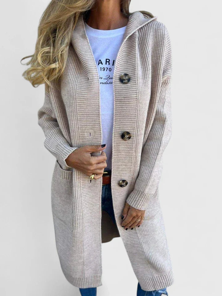 Klaudia | Veste longue en tricot classique et élégante à boutons