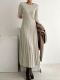 Améthyste | Robe maxi en tricot à col rond et manches longues pour femmes