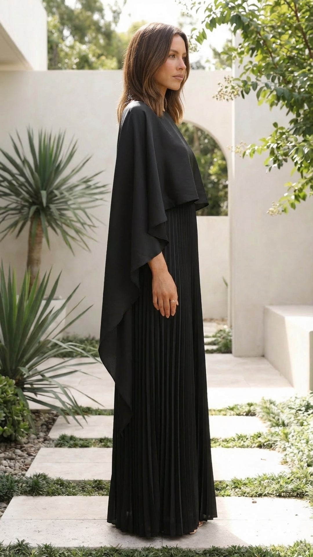 Aniya | Robe Maxi à Manches Longues en Cape pour Invitées de Mariage