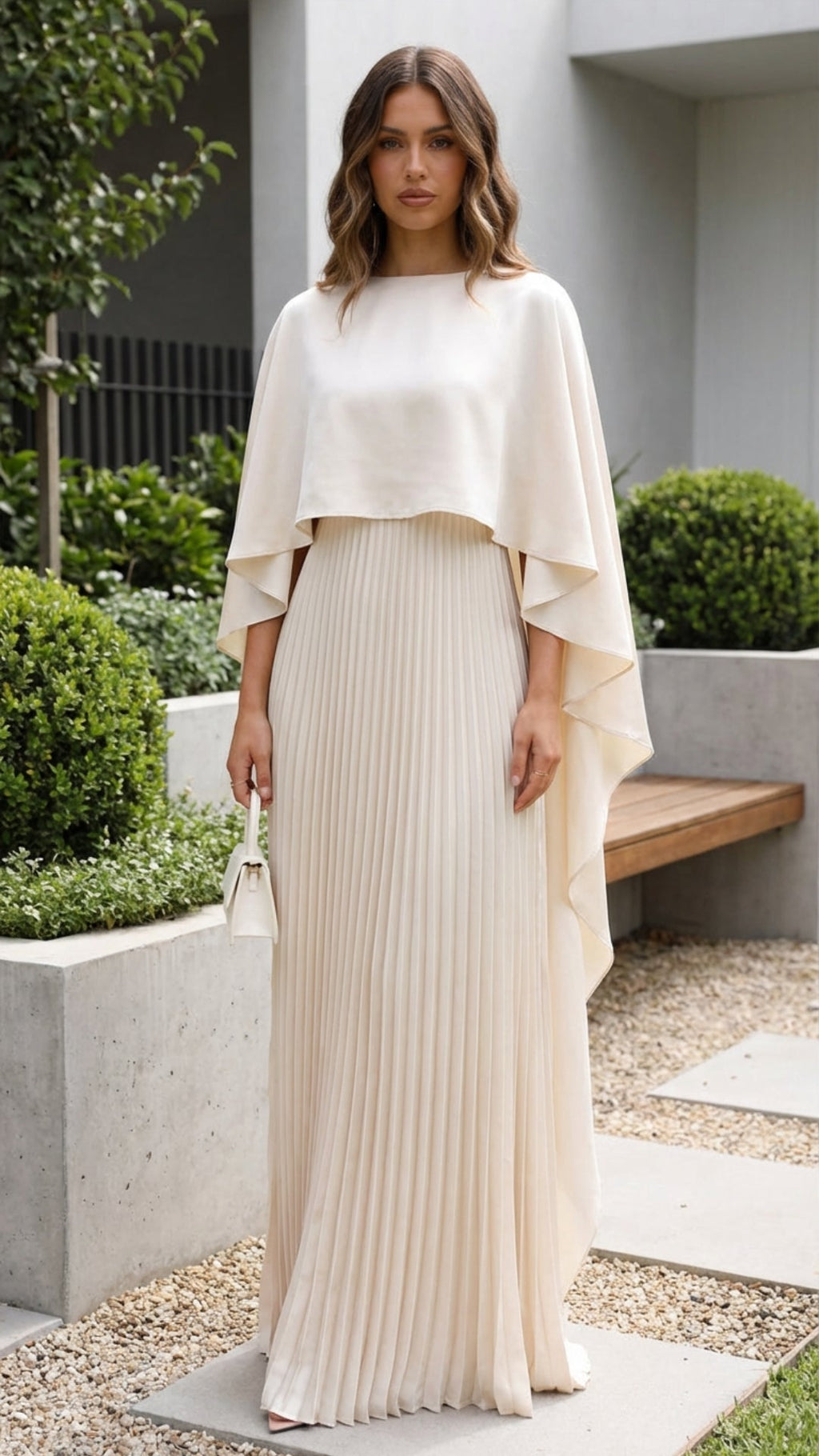 Aniya | Robe Maxi à Manches Longues en Cape pour Invitées de Mariage