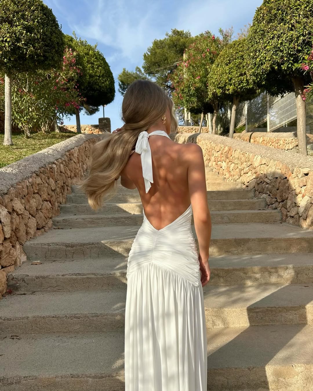 Callista | Robe maxi d'été sans manches à col en V à nouer