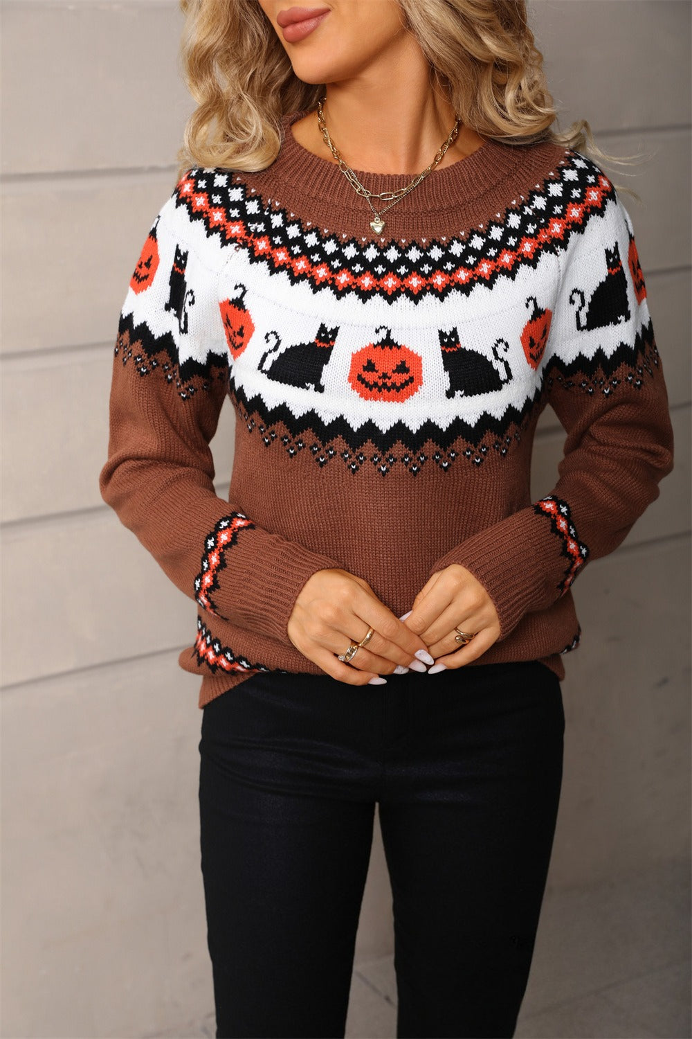 Darcy | Pull en Tricot pour Femmes avec Motif de Citrouille et de Chat pour Halloween à Manches Longues