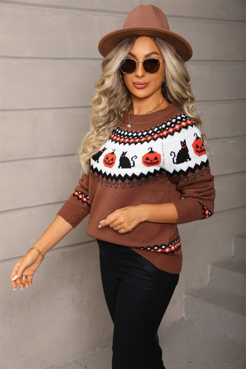 Darcy | Pull en Tricot pour Femmes avec Motif de Citrouille et de Chat pour Halloween à Manches Longues