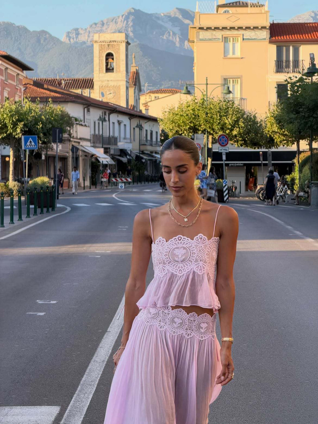 Ellis | Haut Camisole à Dentelle pour Femmes et Pantalons Amples d'Été