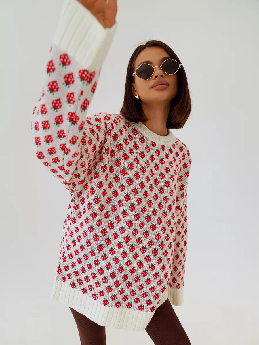 Emery | Pull en maille surdimensionné à imprimé fraise pour femmes