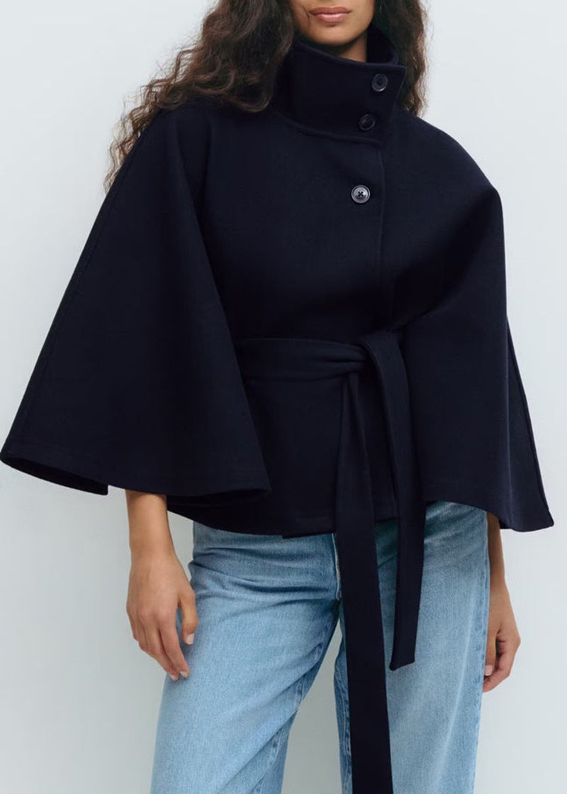 Felicia | Manteau Cape à Col Montant Ceinturé pour Femmes