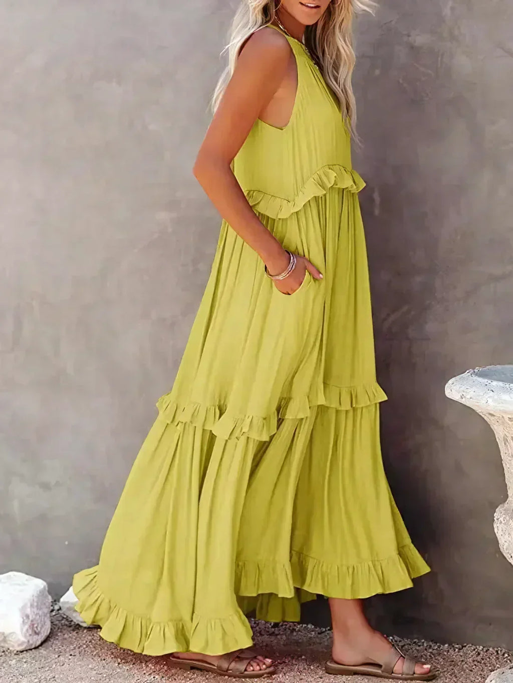 Gabriella | Robe maxi d'été sans manches à volants superposés pour femmes