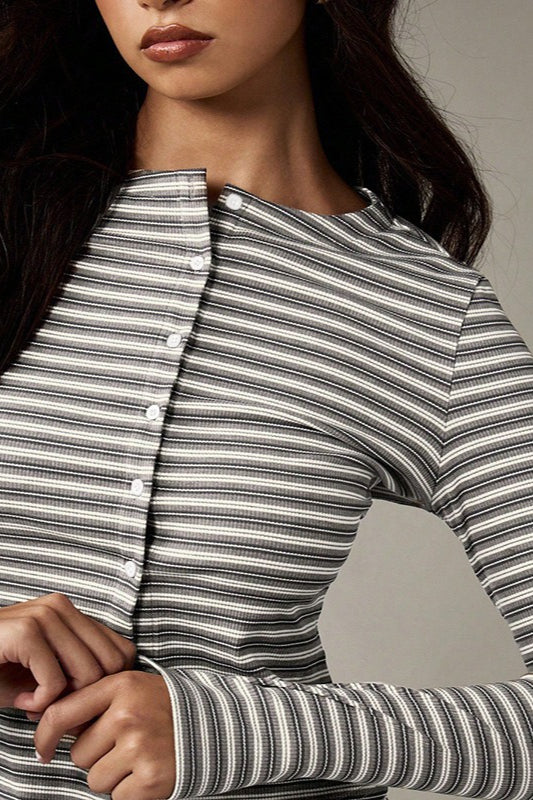 Hattie | Ensemble à rayures pour femmes avec boutons à l'avant et manches longues