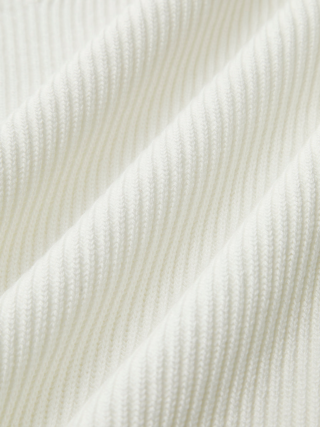 Joella | Haut en tricot à manches longues avec ourlet pointu et décolleté en cœur pour femmes