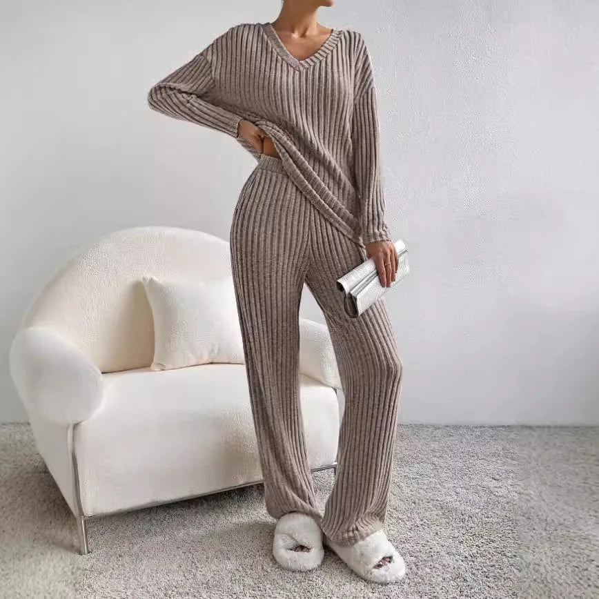 Marlene | Ensemble en Tricot Côtelé à Manches Longues et Col V pour Femmes