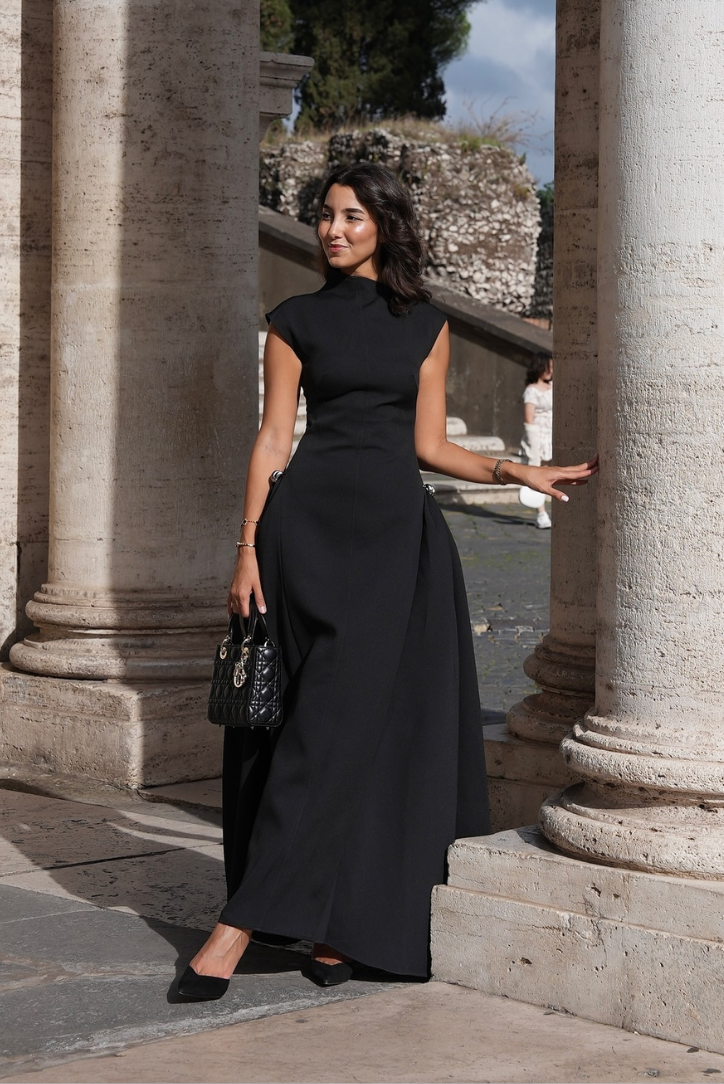 Monika | Robe de Soirée Maxi à Col Montant et Manches Courtes pour Femmes