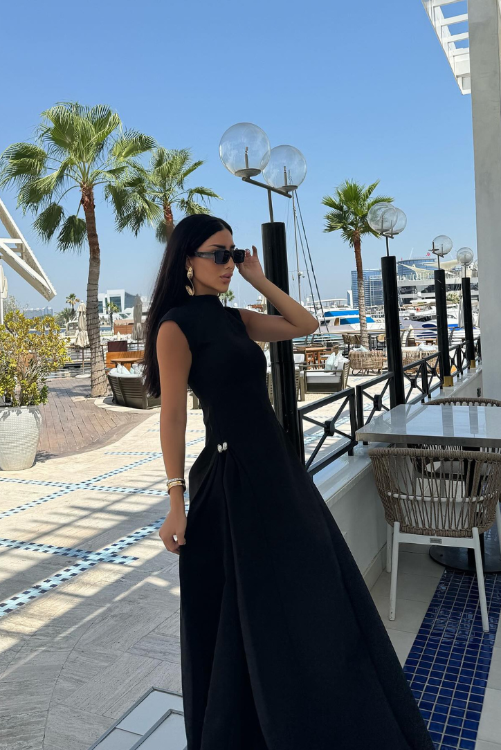 Monika | Robe de Soirée Maxi à Col Montant et Manches Courtes pour Femmes