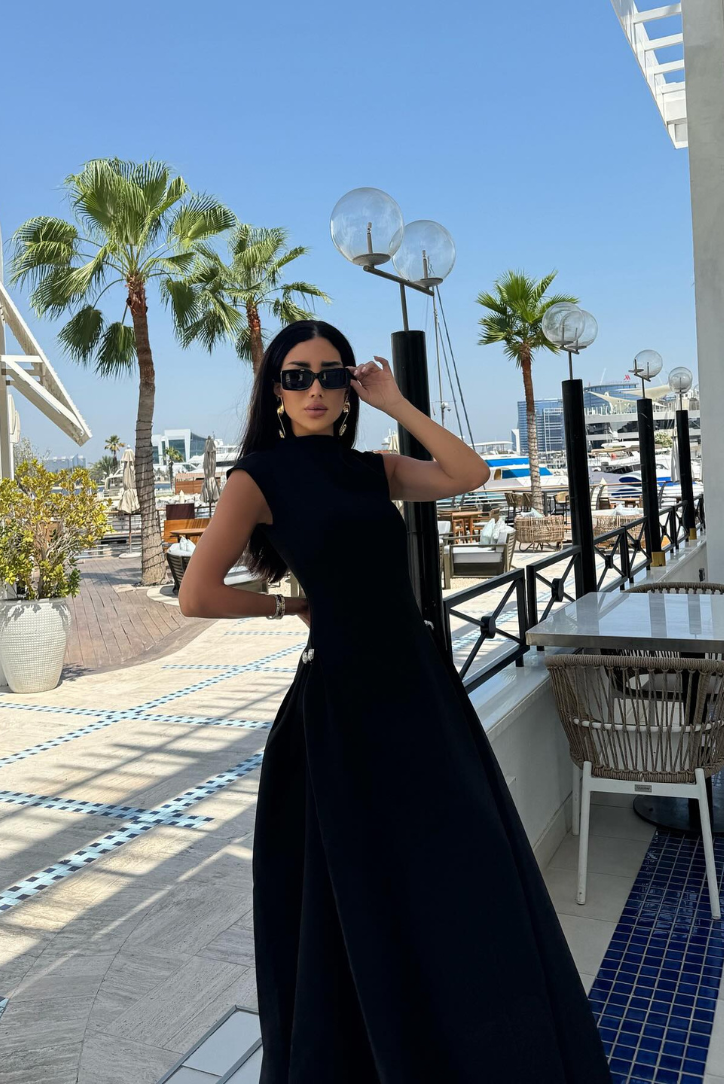 Monika | Robe de Soirée Maxi à Col Montant et Manches Courtes pour Femmes