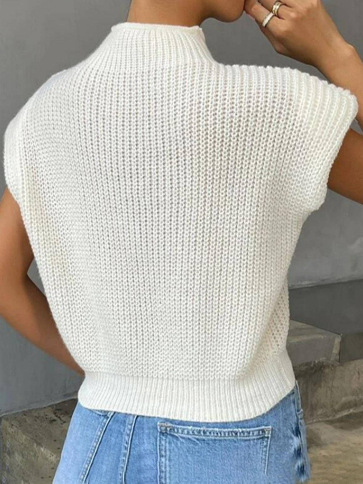 Nyomi | Haut en tricot à manches courtes avec motif chevron