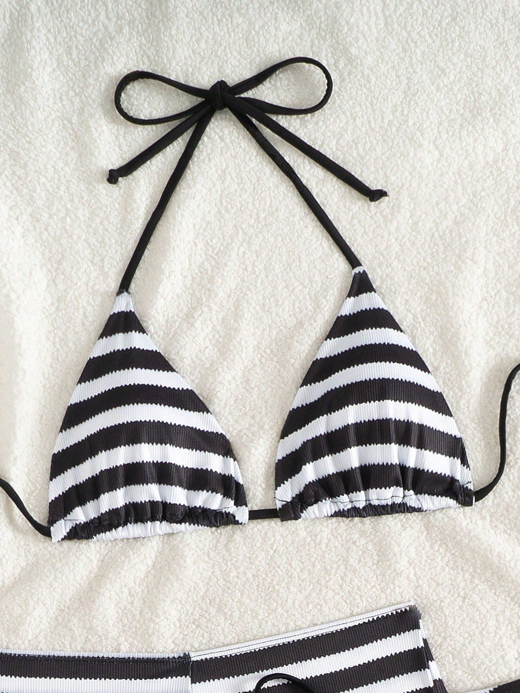 Patty | Ensemble de bikini triangle en crochet rayé pour femmes avec couverture