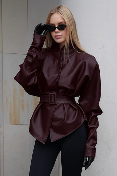 Priscilla | Veste en simili cuir à col montant ceinturée pour femmes