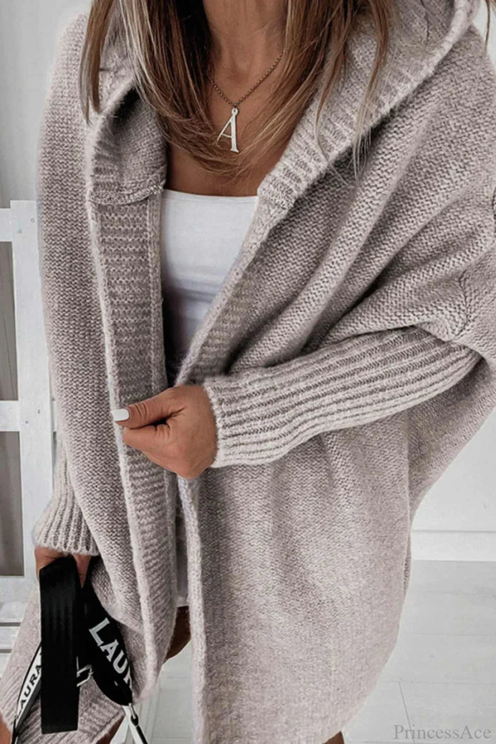 Yasmin | Cardigan long en tricot ouvert à capuche pour femmes