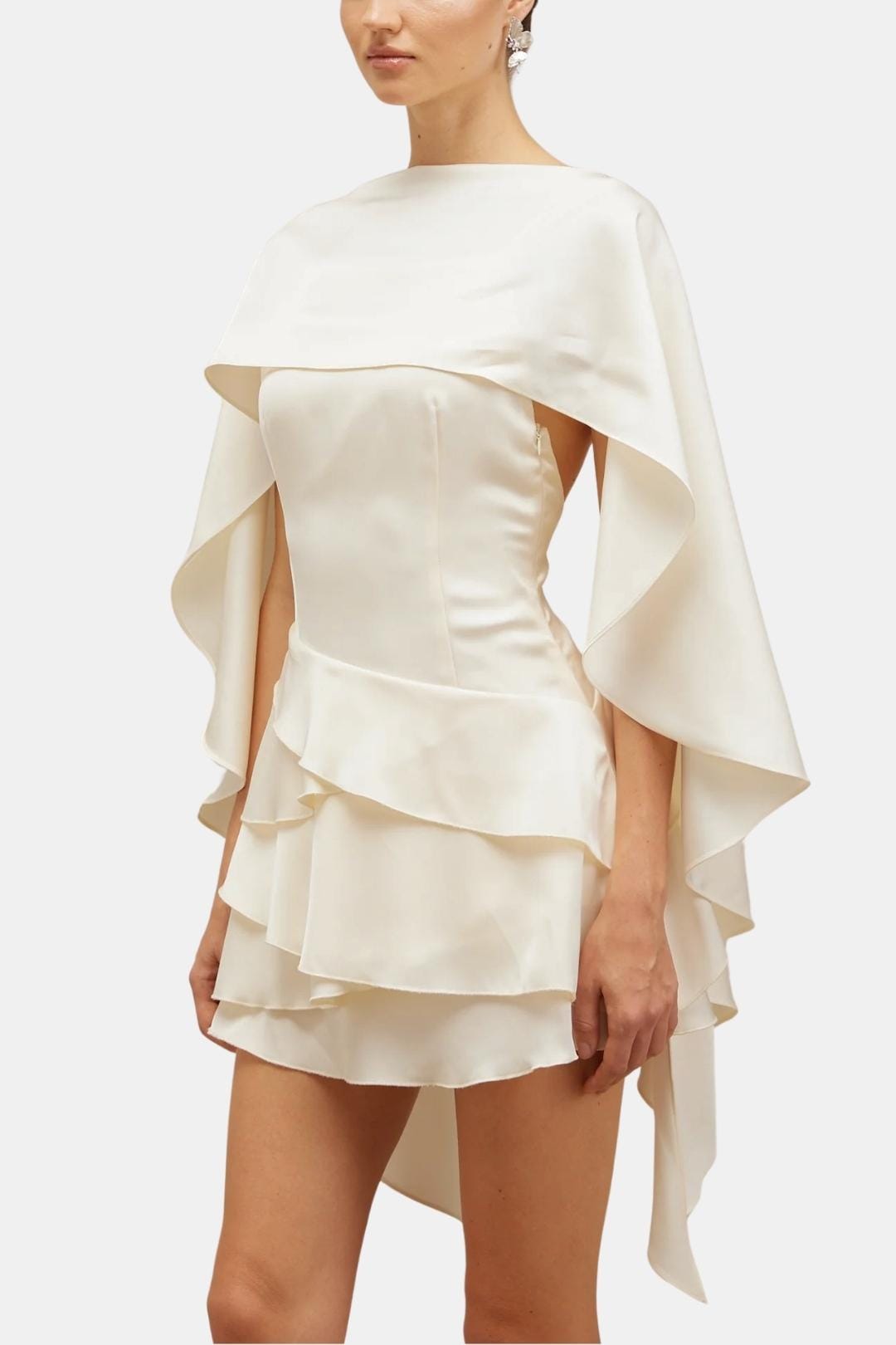 Robe Mini Avec Détails À Volants Et Dos Ouvert Pour Femme | Idéal Pour Soirées Et Événements