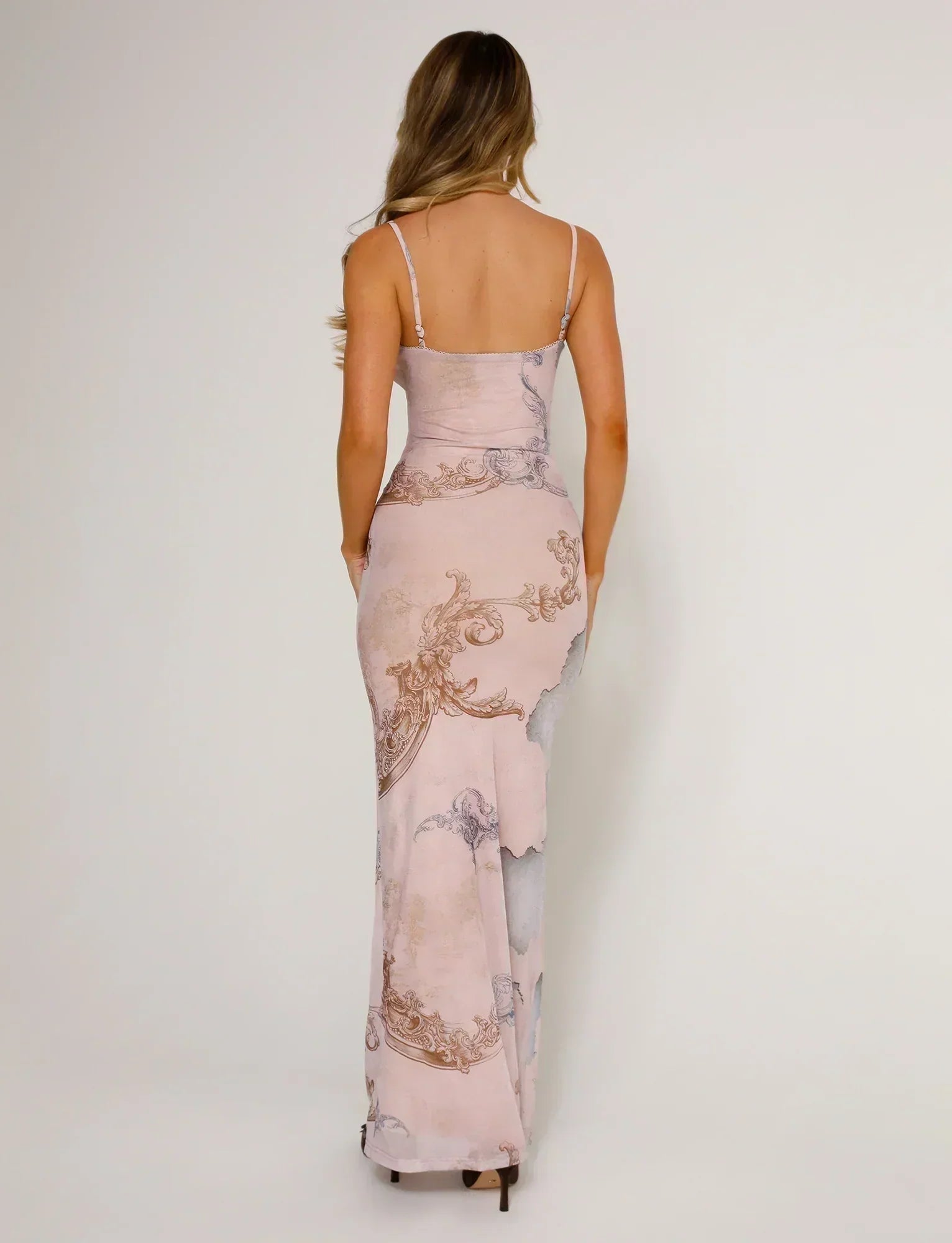 Robe Maxi Avec Coupe Cintrée Et Col En V Pour Femme | Idéale Pour Le Printemps Et L’été