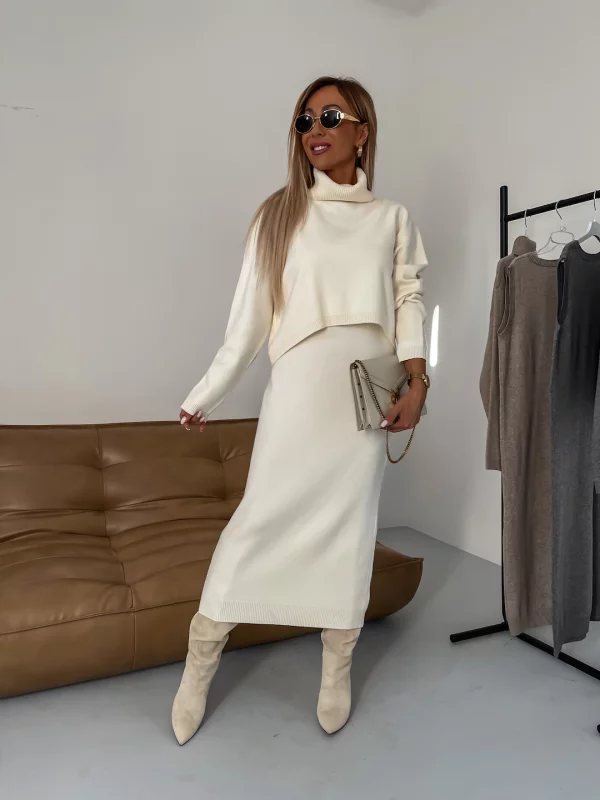 Robe et ensemble de pull à col roulé