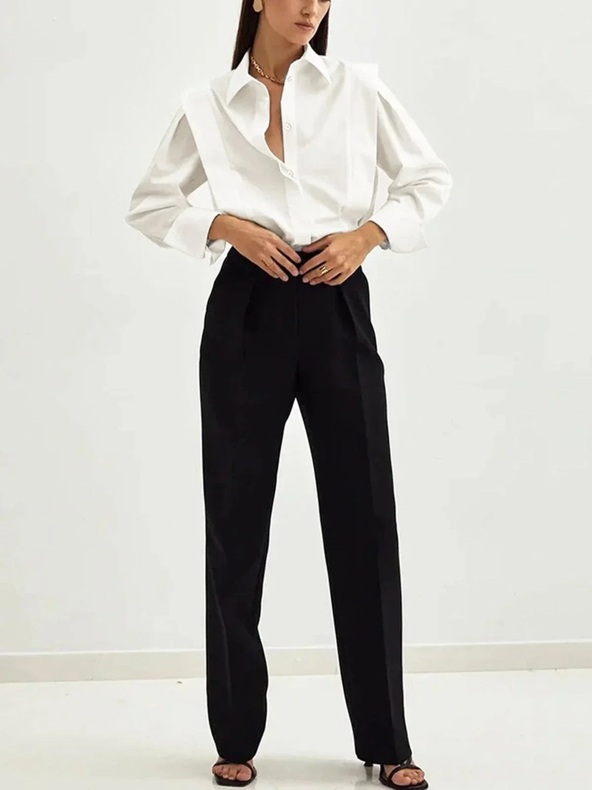 Chemise Oversize Femme Avec Décolleté V Et Épaules Structurées