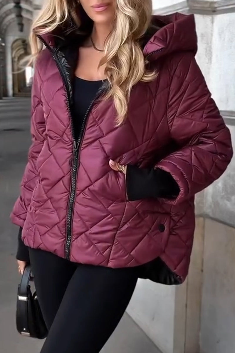 Veste en duvet pour femme avec capuche et motif matelassé