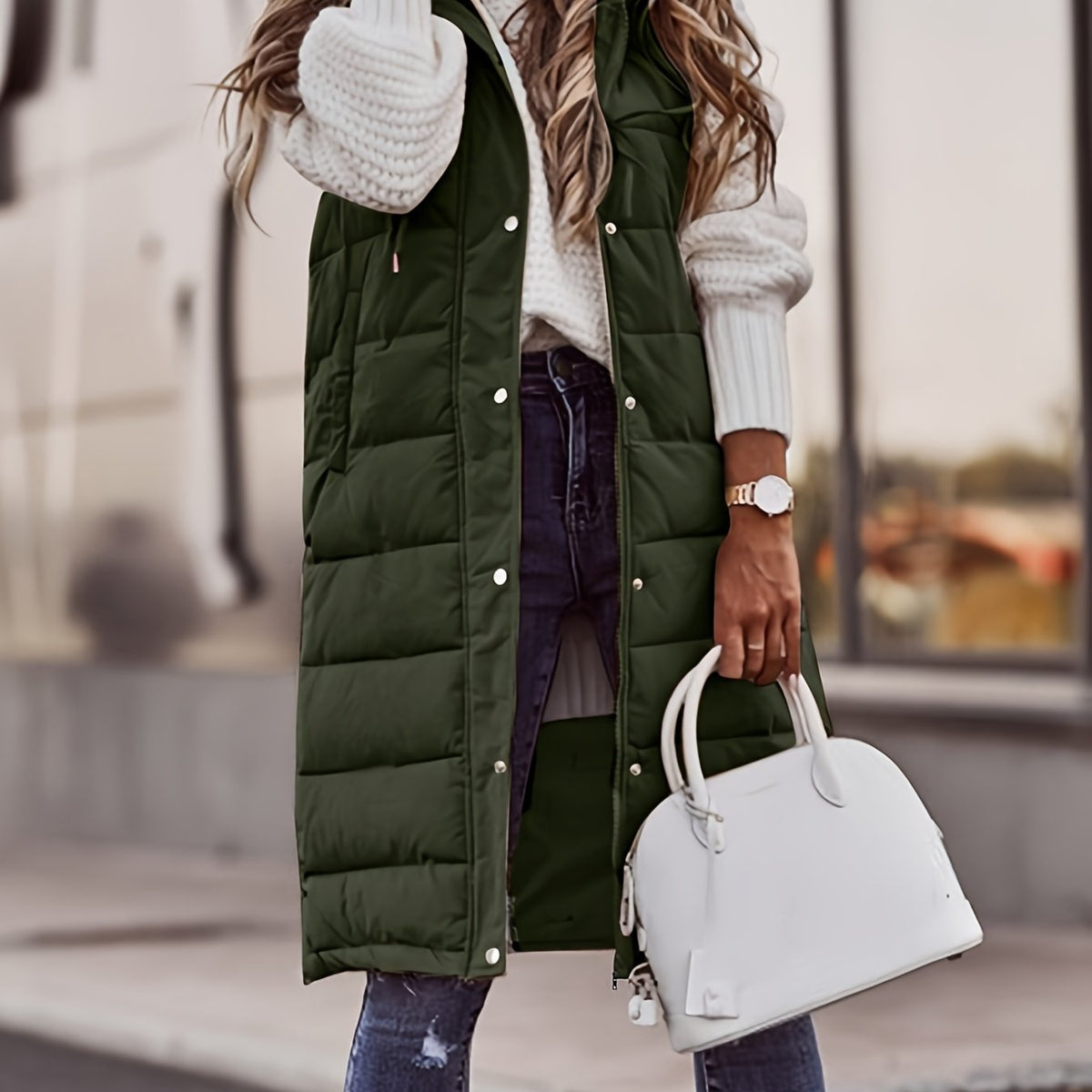 Veste en duvet élégante pour femme avec capuche et pressions